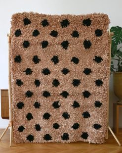 Tapis Et Les Miroirs | Craie Studio Tapis Pois Noir Beige